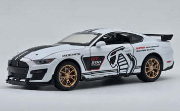 Ford Mustang Shelby GT500 1:24 diecast scale model car