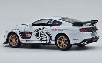 Ford Mustang Shelby GT500 1:24 diecast scale model car