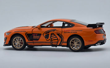 Ford Mustang Shelby GT500 1:24 diecast scale model car