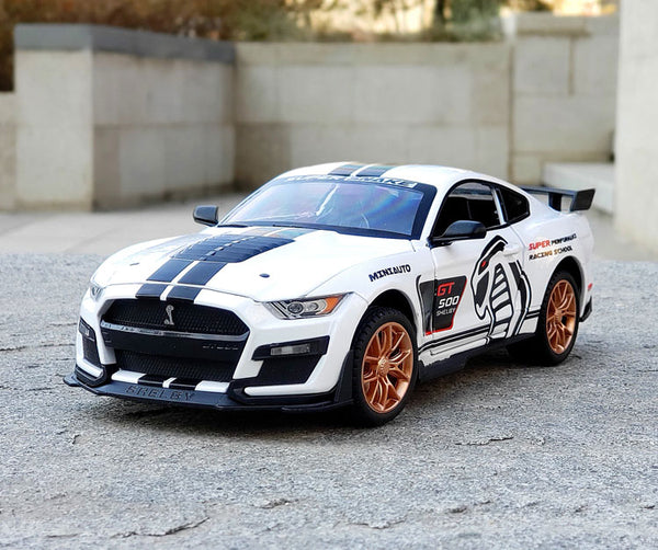 Ford Mustang Shelby GT500 Model Car